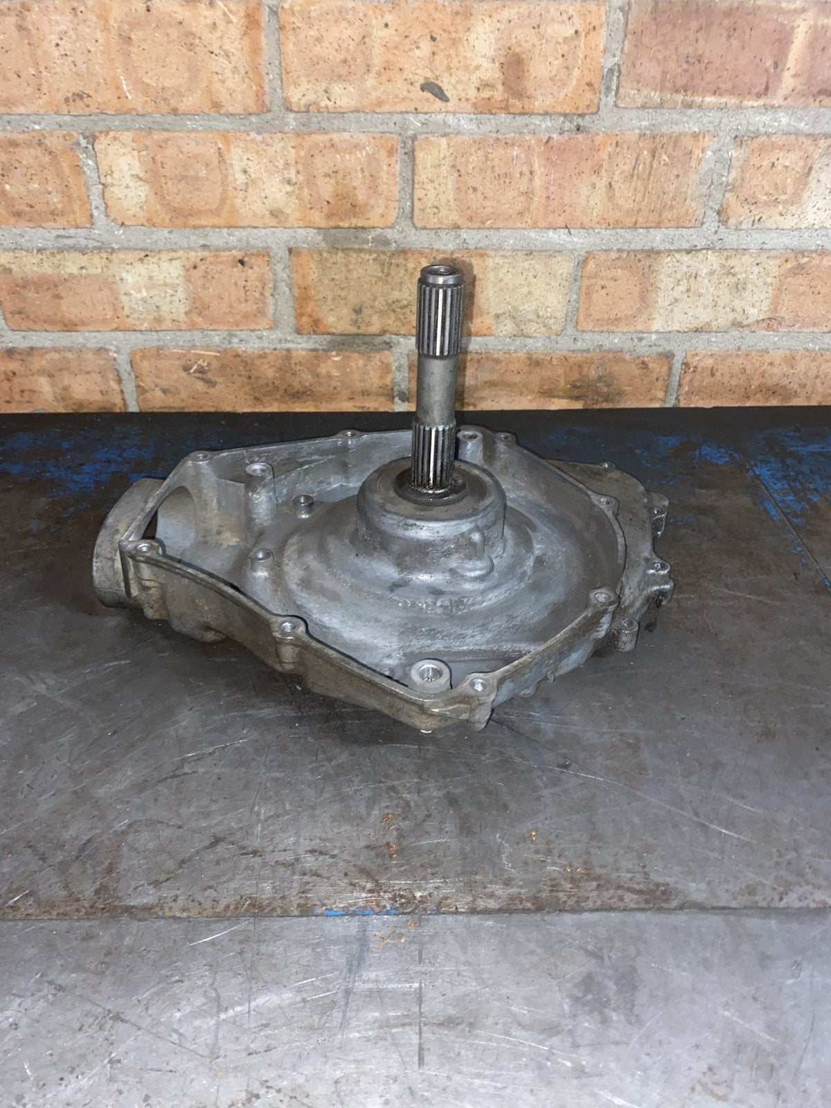 Used Suzuki KingQuad 500 wet clutch side cover with splined shaft